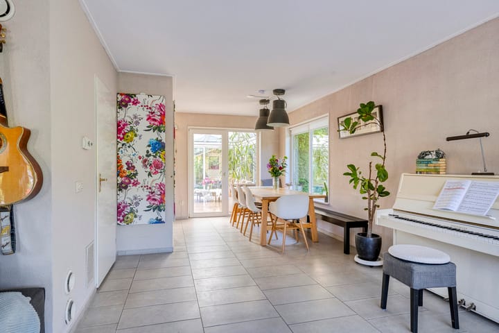 Foto 12 van De Bazelstraat 46