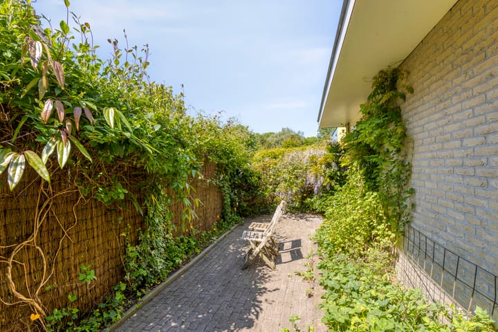 Foto 48 van De Bazelstraat 46