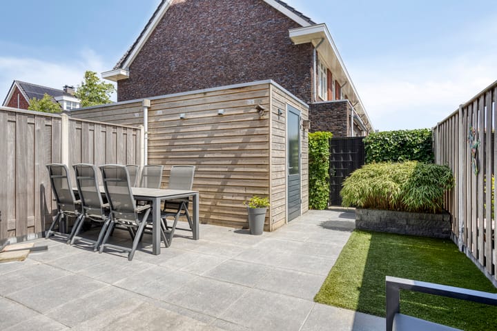 Photo 18 of Achterzoom 18