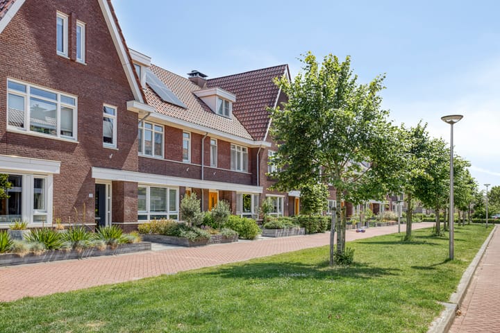 Photo 32 of Achterzoom 18