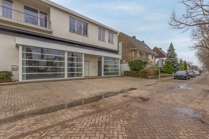 Foto 9 van Rijksweg Noord 188-B