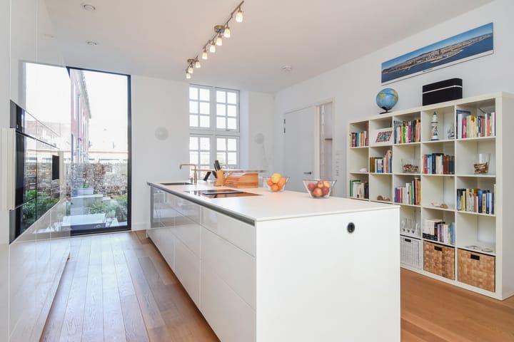 Foto 18 van Thérèse Schwartzestraat 113