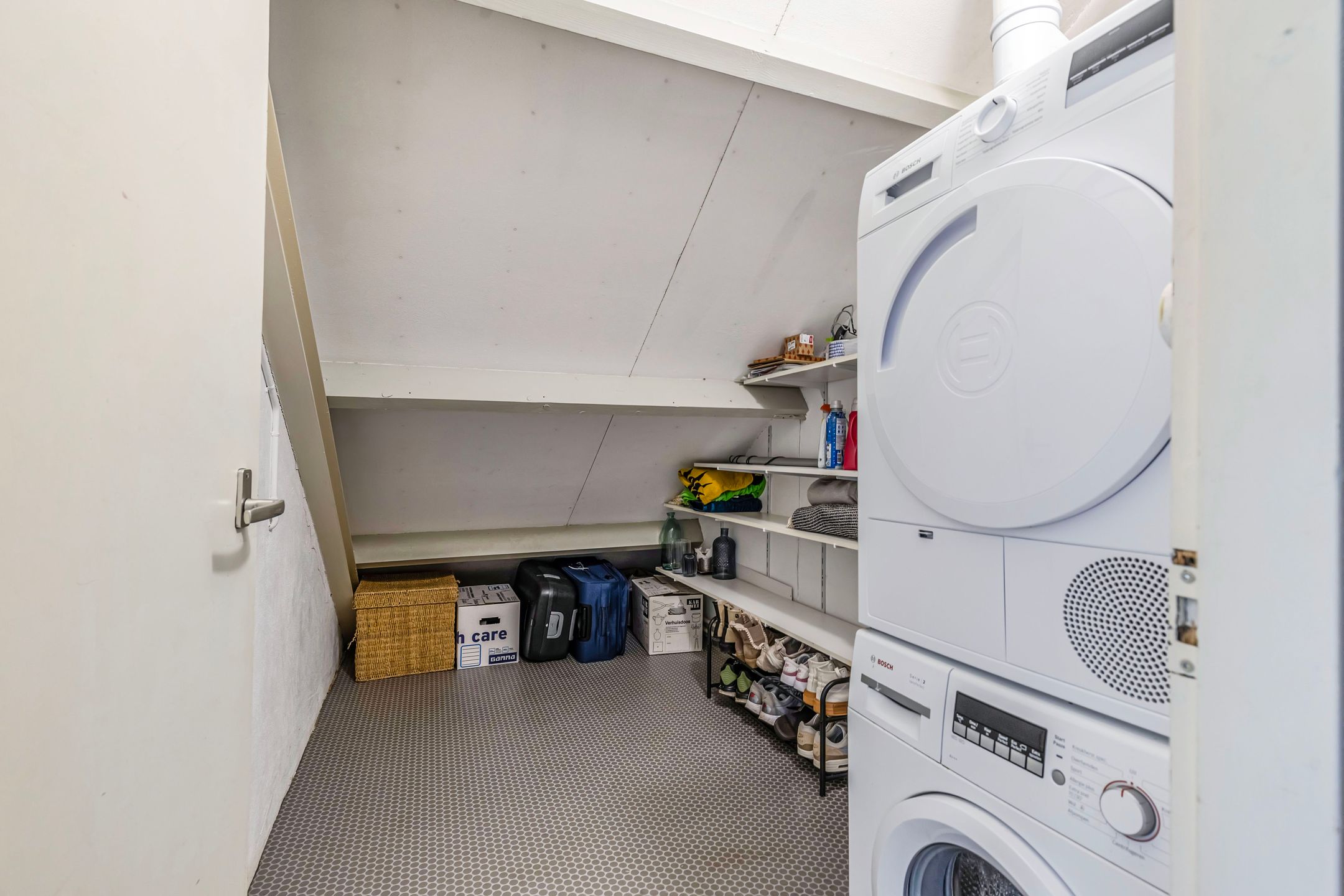 Photo 24 of Hunze 171