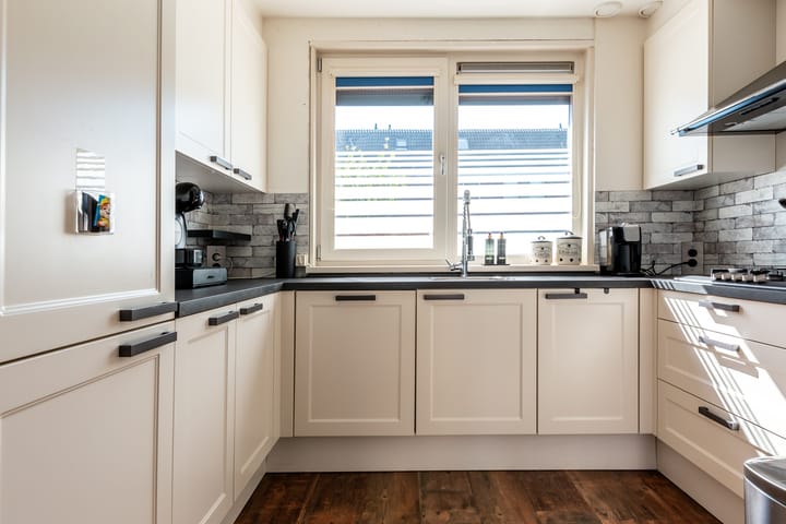 Photo 9 of Botter 42 8