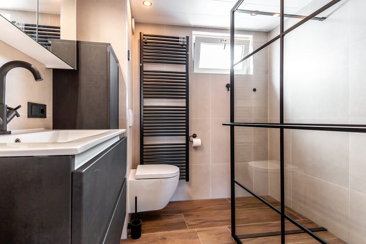 Photo 16 of Botter 42 8