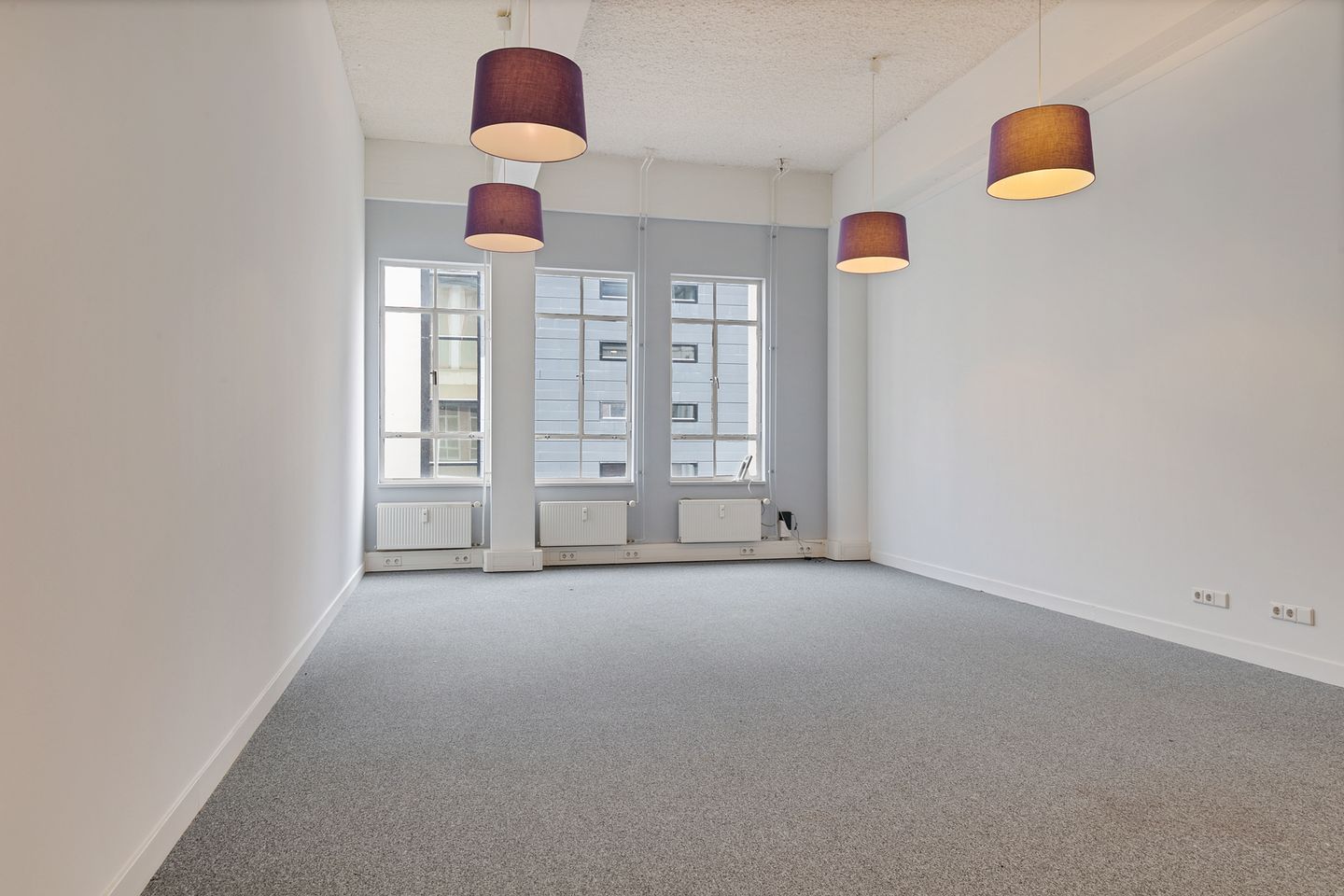 Bekijk foto 1 van Timorplein 41