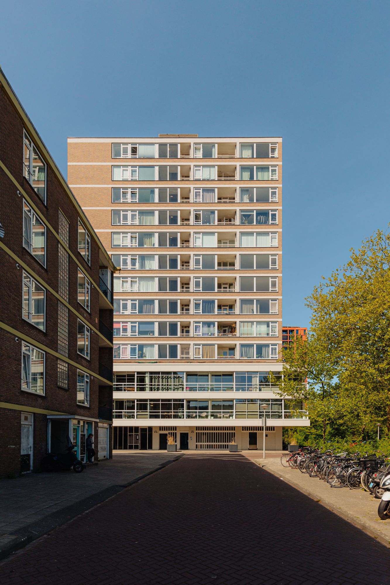 Photo 18 of Maassluisstraat 52