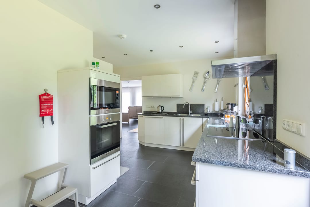 Photo 13 of Albert Cuypstraat 2