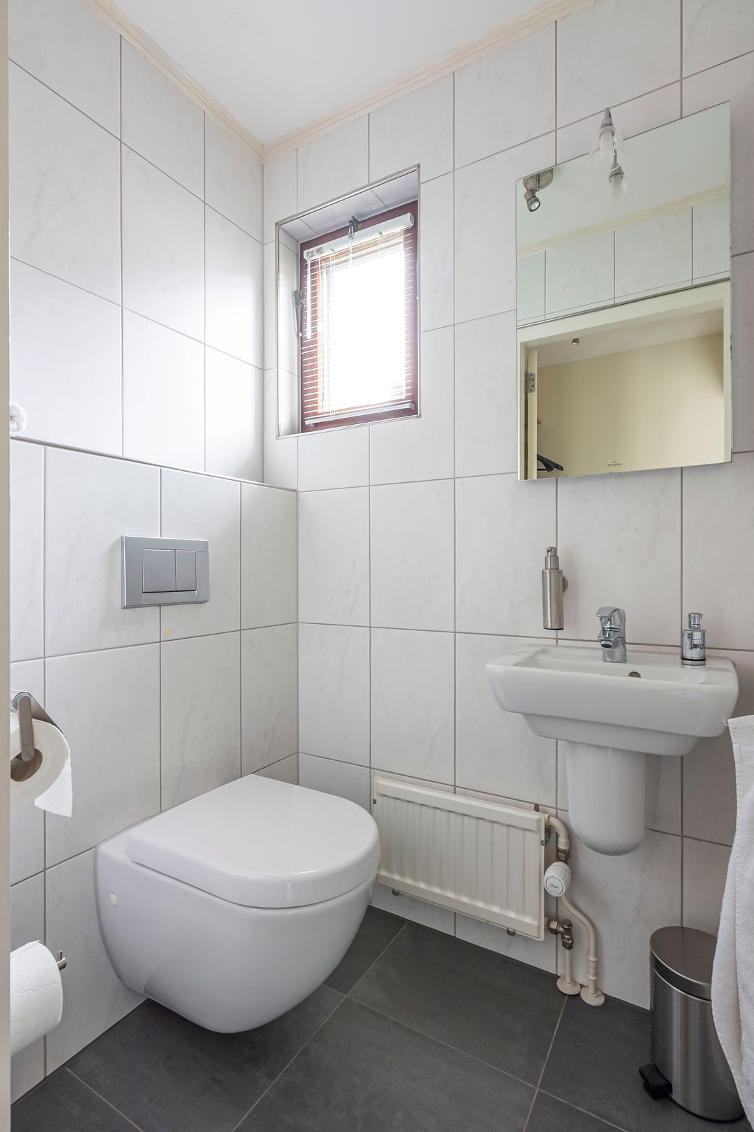 Photo 16 of Albert Cuypstraat 2