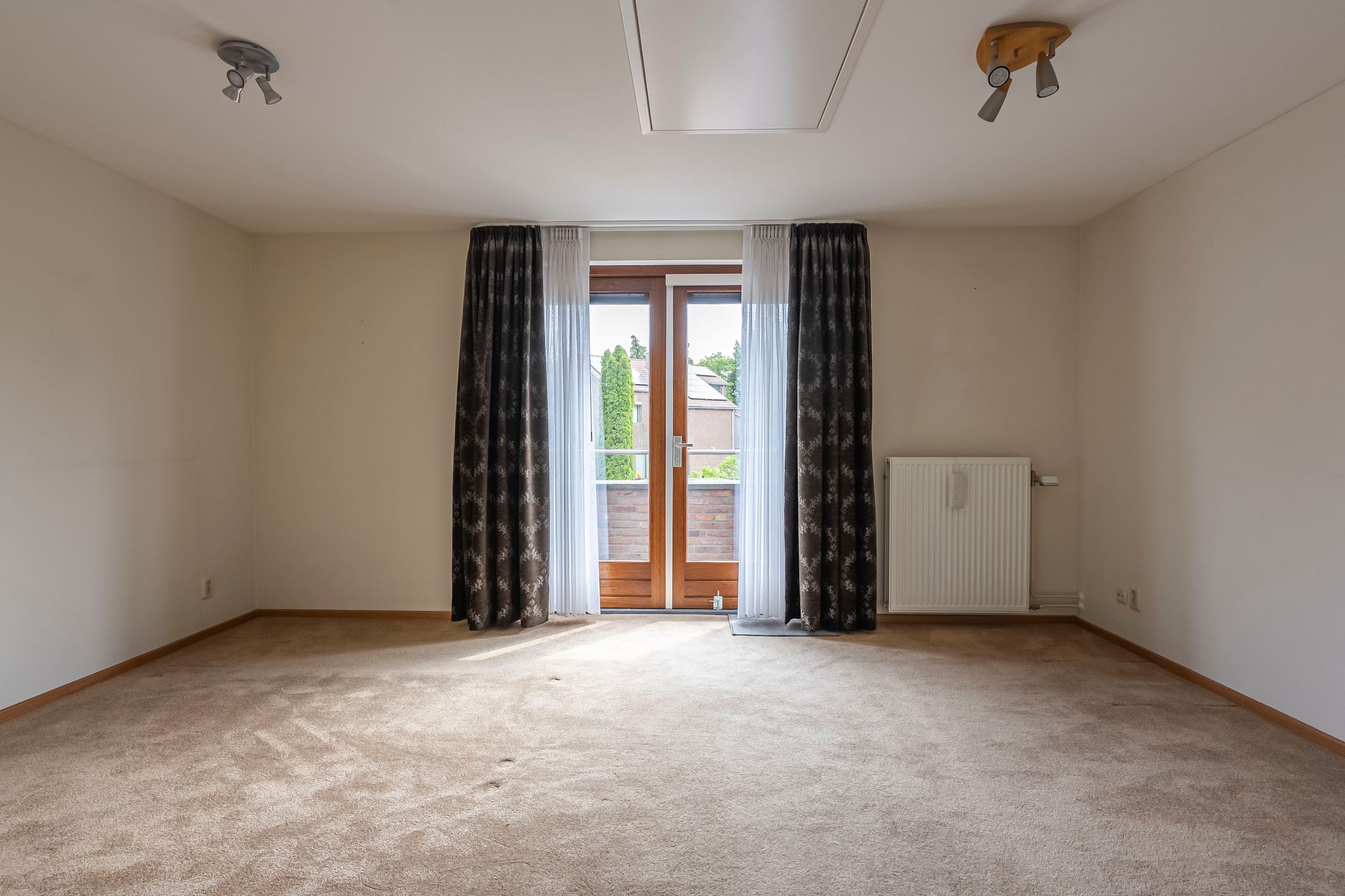 Photo 18 of Albert Cuypstraat 2