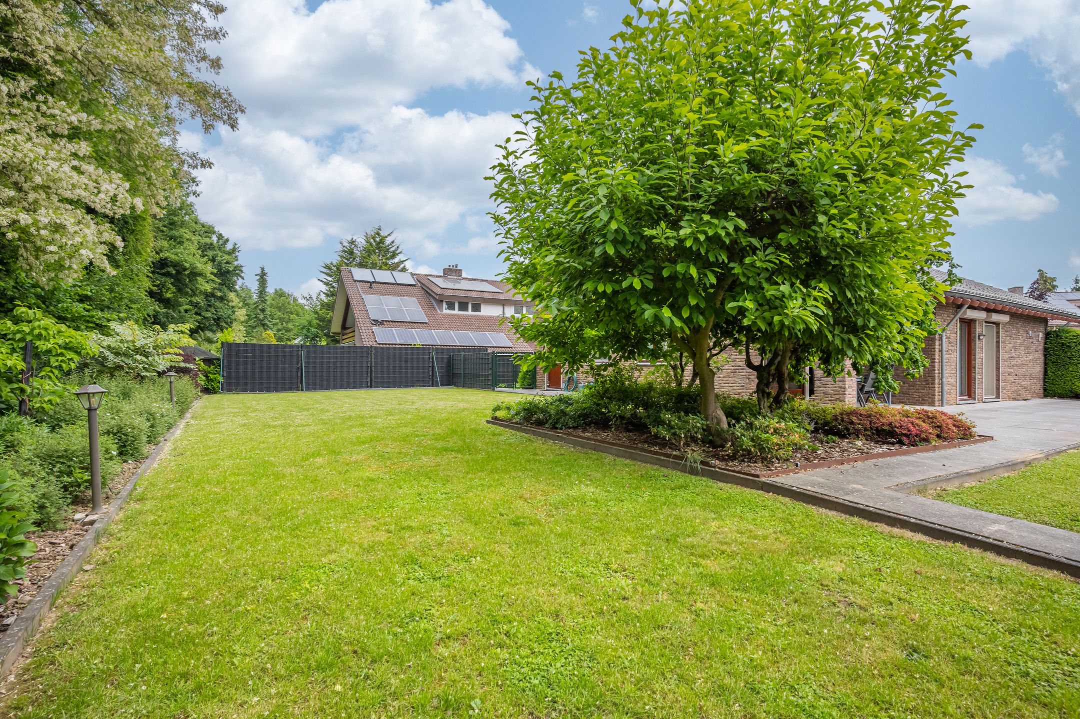 Photo 36 of Albert Cuypstraat 2