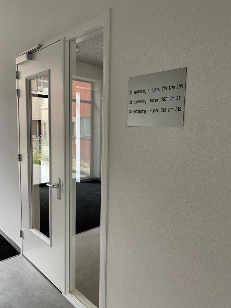 Foto 2 van August Allebéplein 319