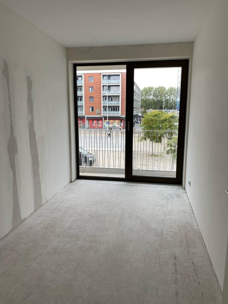 Foto 9 van August Allebéplein 319