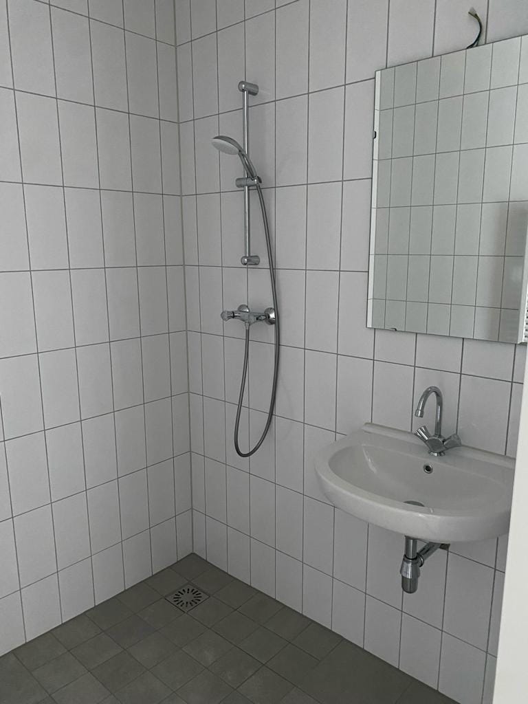 Foto 11 van August Allebéplein 319