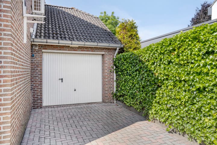 Foto 3 van Limpenshof 24