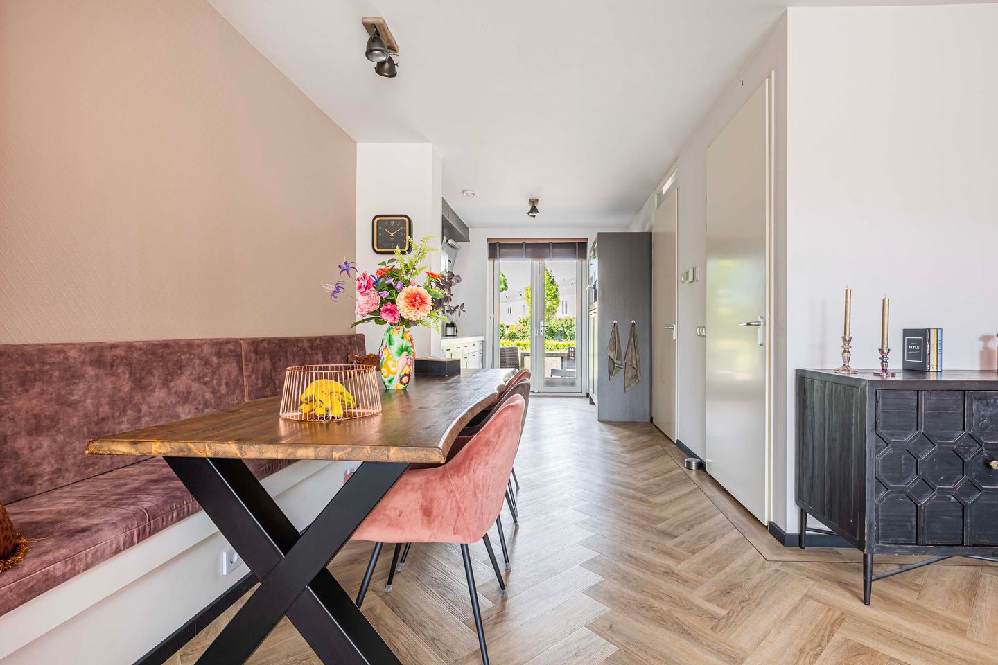 Photo 10 of Bundelzwam 33