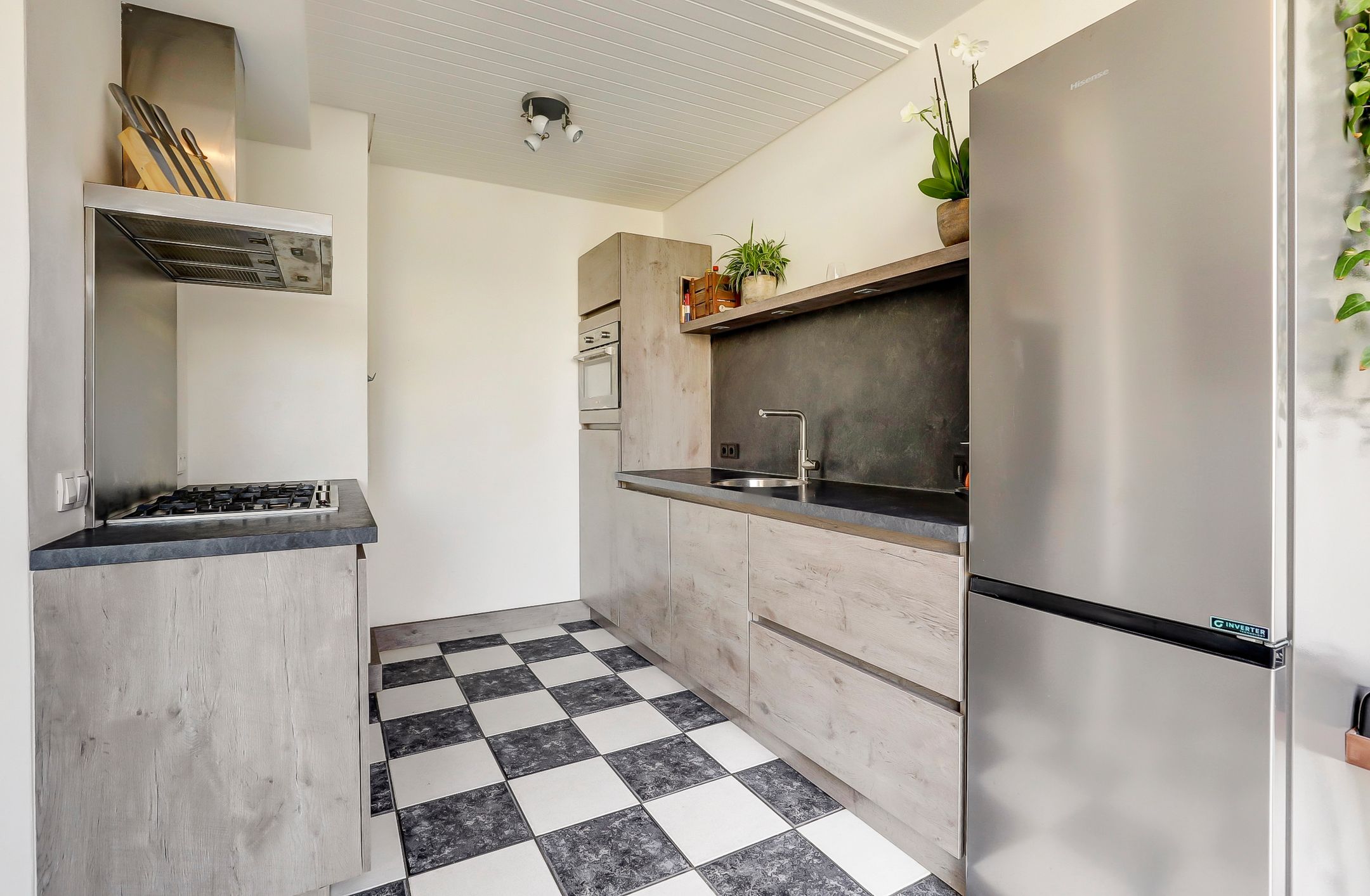 Foto 3 van Gouverneur Houbenstraat 16