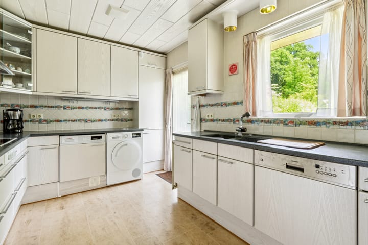 Photo 17 of Karel de Grotelaan 86