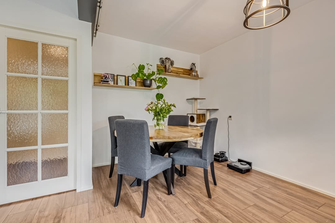 Foto 11 van Juliana van Stolberglaan 127