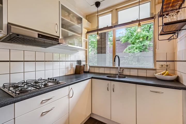 Foto 16 van Juliana van Stolberglaan 127