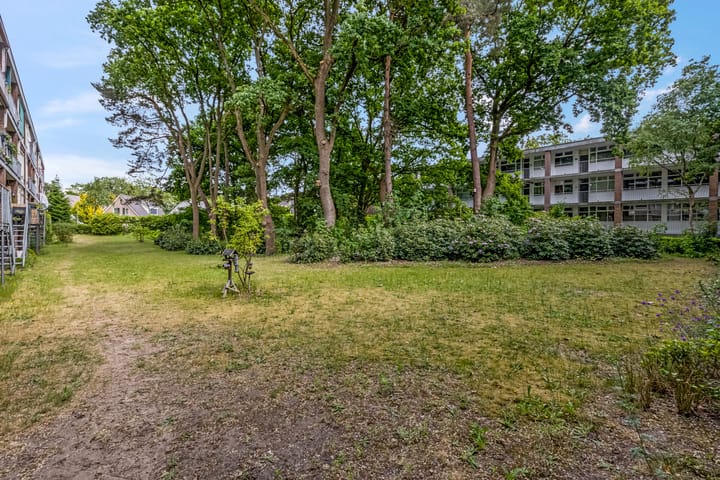 Foto 25 van Juliana van Stolberglaan 127