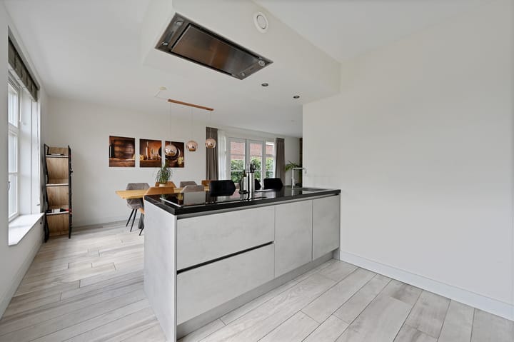 Photo 11 of Pim Mulierstraat 28