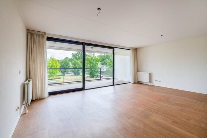 Photo 12 of Cortembergstraat 128