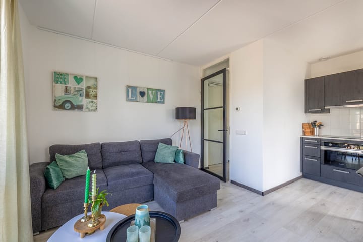 Photo 5 of Zuiderkerkstraat 3-C