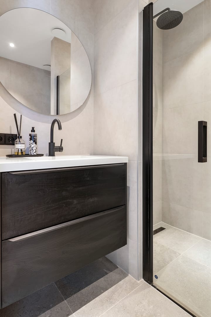 Photo 17 of Isaac Titsinghkade 229