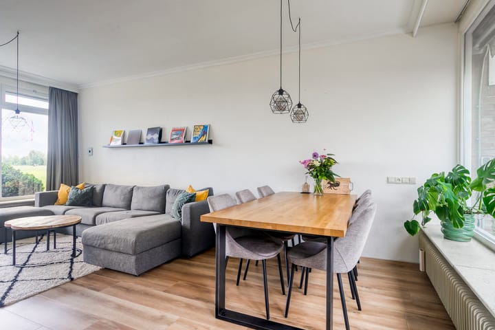 Photo 3 of Sint Josephstraat 12