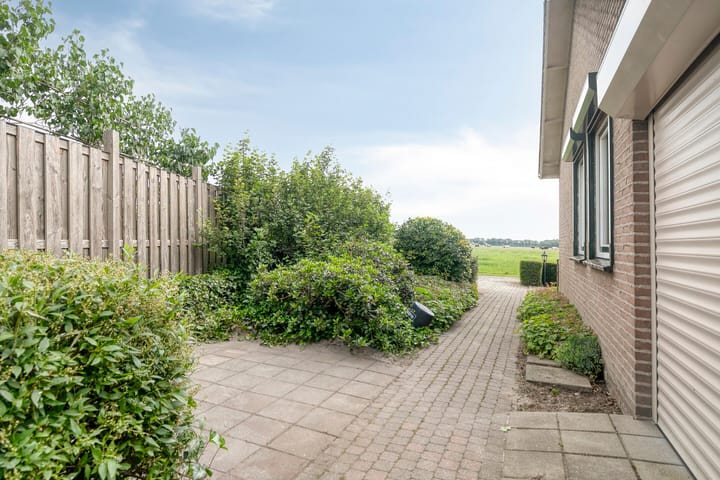 Photo 15 of Sint Josephstraat 12