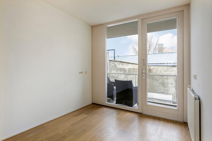 Foto 17 van Hoogvensestraat 81-B