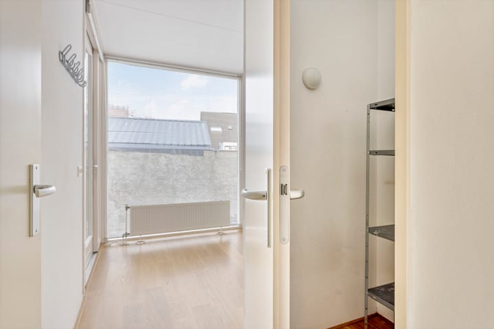 Foto 21 van Hoogvensestraat 81-B