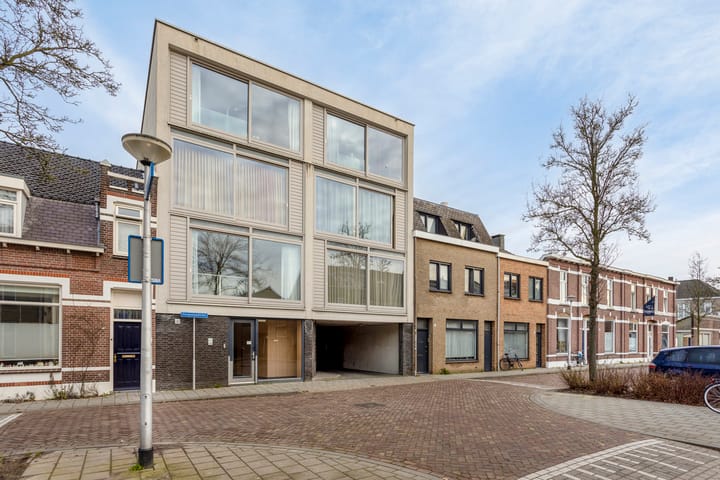 Foto 24 van Hoogvensestraat 81-B