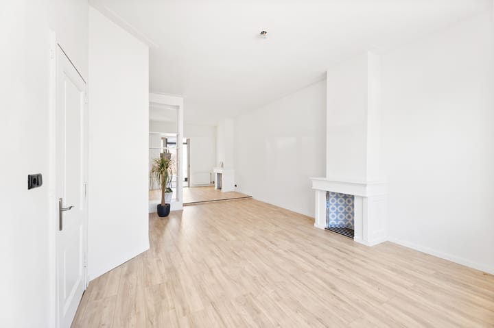 Photo 9 of Hobeinstraat 37