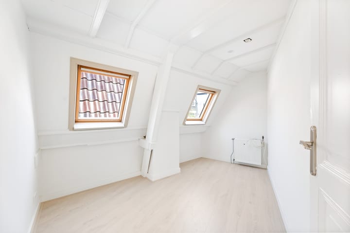 Photo 23 of Hobeinstraat 37