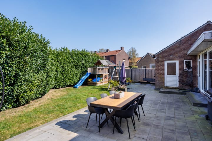 Photo 33 of Sint Petrusstraat 24