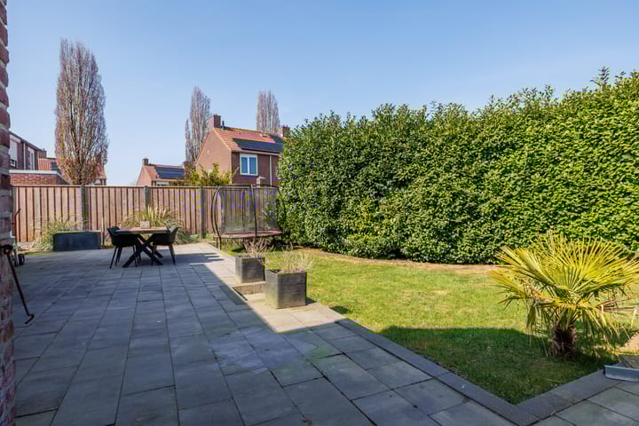 Photo 37 of Sint Petrusstraat 24