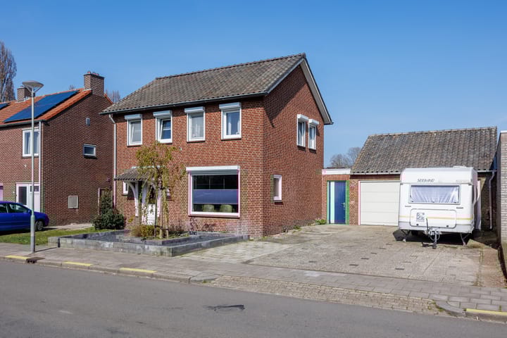 Photo 41 of Sint Petrusstraat 24