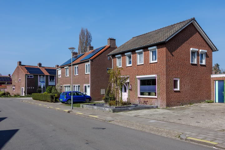 Photo 42 of Sint Petrusstraat 24