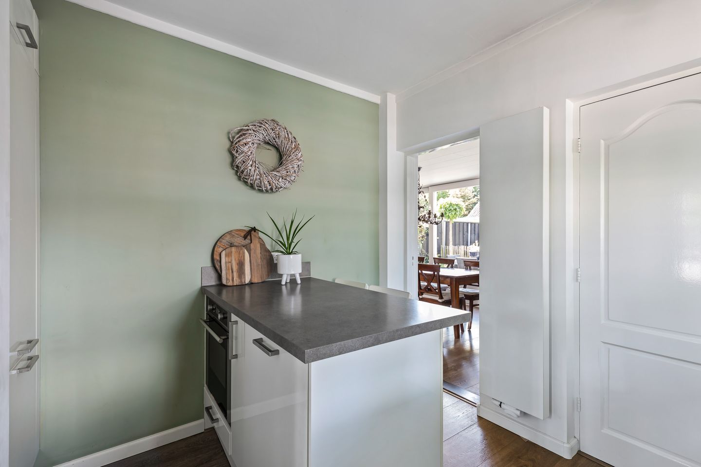 Photo 10 of Meester Lazonderstraat 25