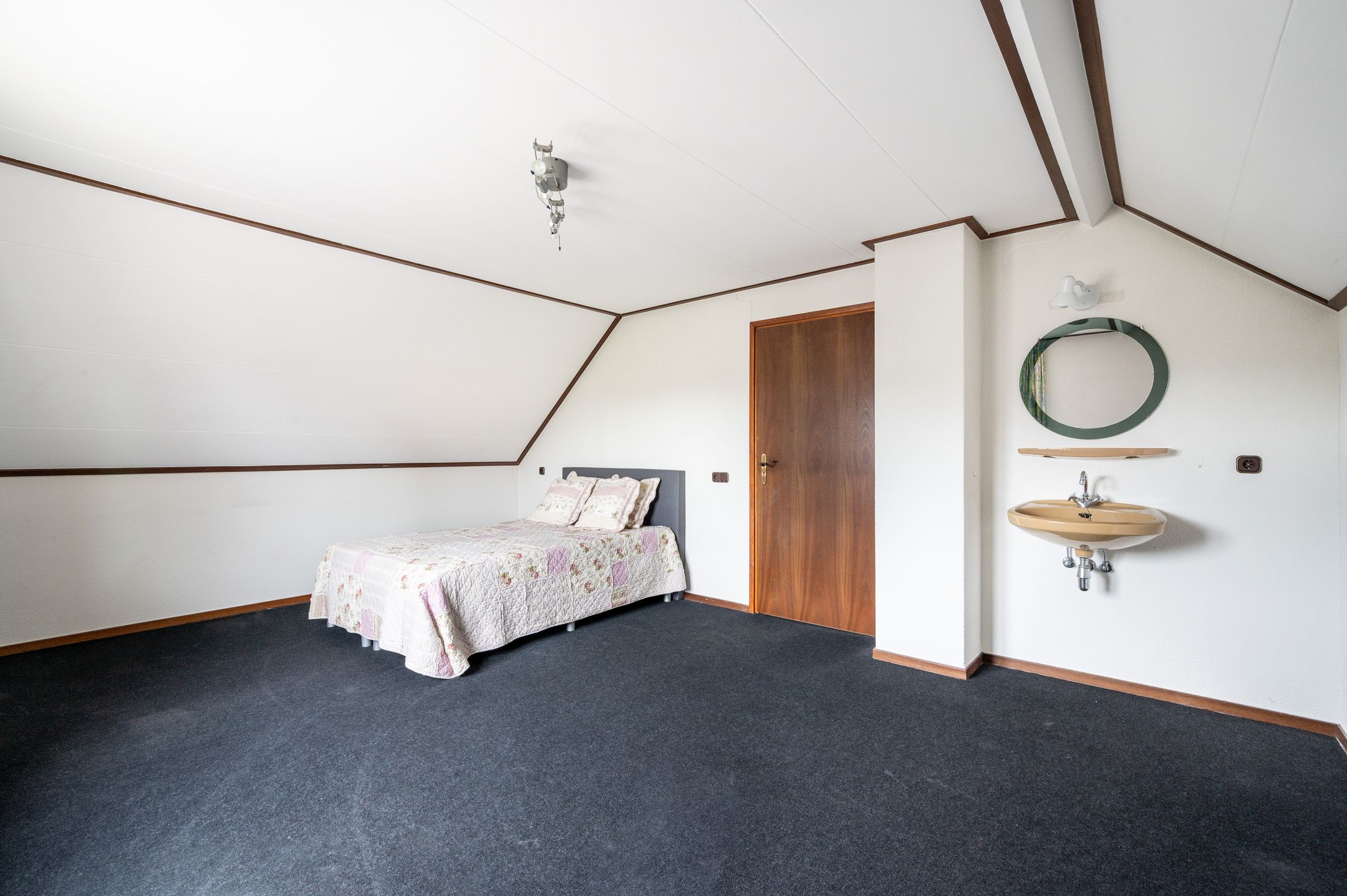 Foto 21 van Bloemheuvellaan 17