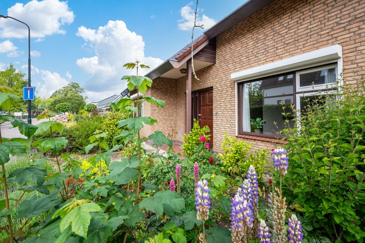 Foto 32 van Bloemheuvellaan 17