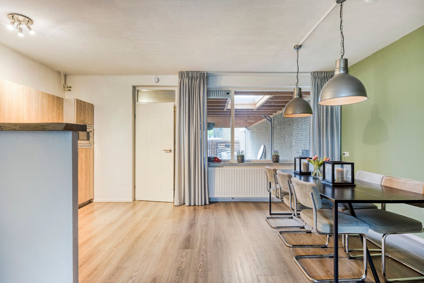 Foto 10 van Hunze 153