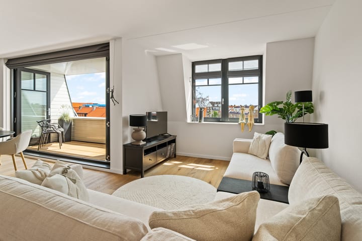 Foto 9 van Jan van Henegouwenweg 41