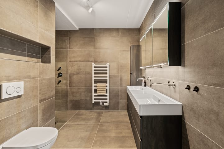 Foto 20 van Jan van Henegouwenweg 41