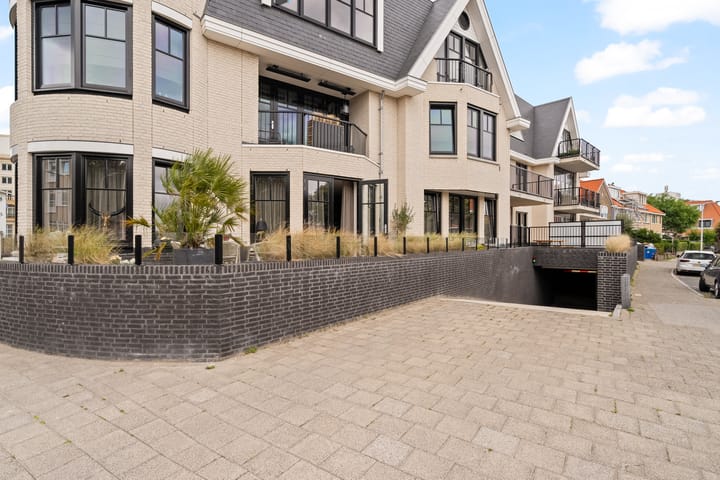 Foto 24 van Jan van Henegouwenweg 41