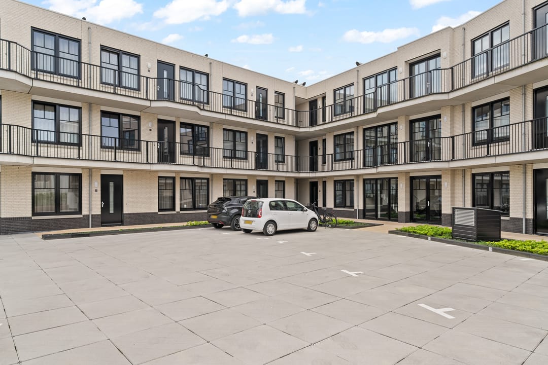 Photo 28 of Jan van Henegouwenweg 41