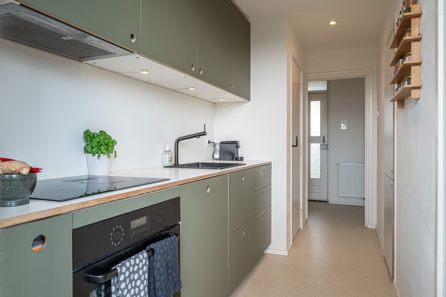 Photo 4 of Huygensstraat 119