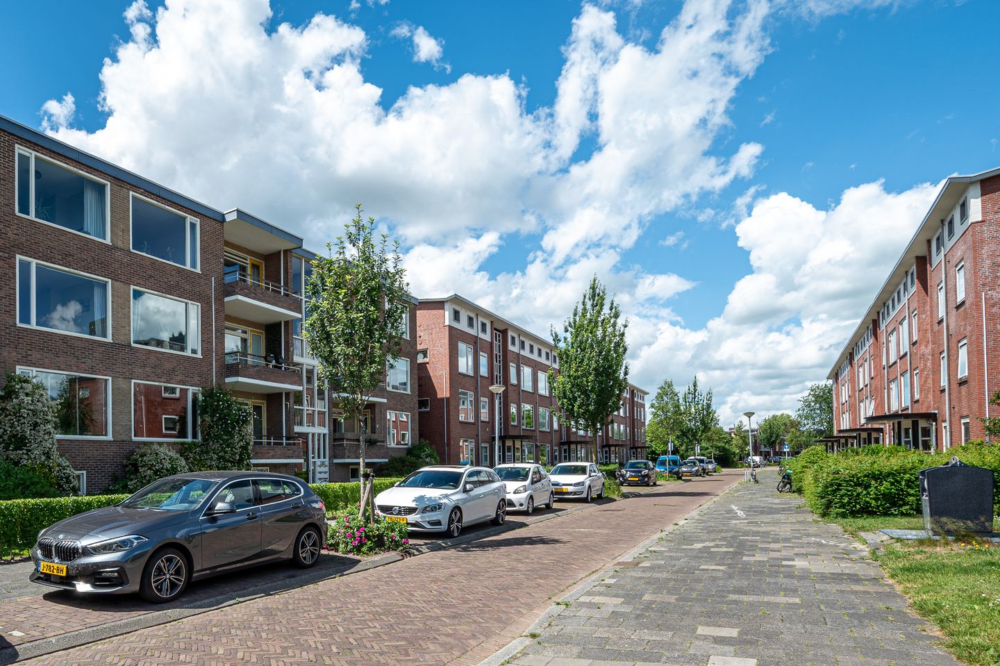 Photo 10 of Huygensstraat 119